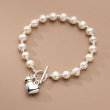 Load image into Gallery viewer, Silver Love Pearl Light Bead Bracelet Heart-shaped
