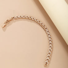 Load image into Gallery viewer, European And American Metallic Light Luxury Inlaid Zirconium Bracelet Personality Simple
